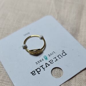 Pura Vida Gold Leaf Ring Size 7 NWT